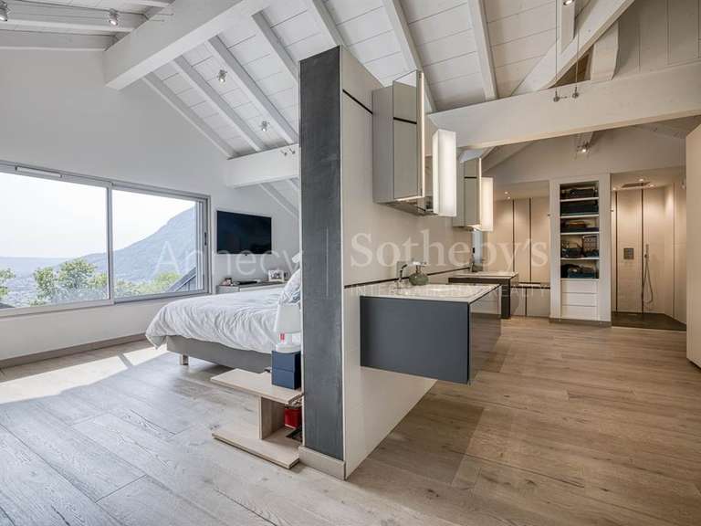 Maison Thyez - 4 chambres - 380m²