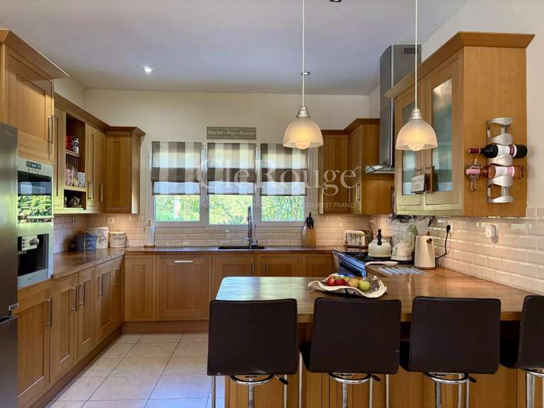 House Tombeboeuf - 3 bedrooms - 200m²