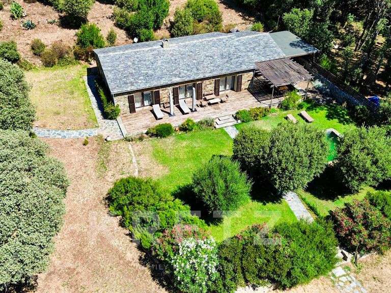 House Tomino - 4 bedrooms - 140m²