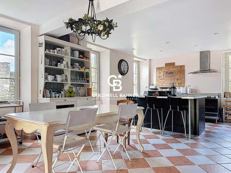 Maison Tonnay-Charente - 6 chambres - 386m²