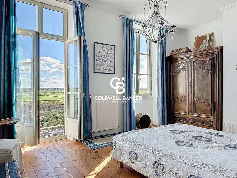 Maison Tonnay-Charente - 6 chambres - 386m²