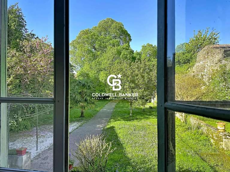Maison Tonnay-Charente - 6 chambres - 386m²