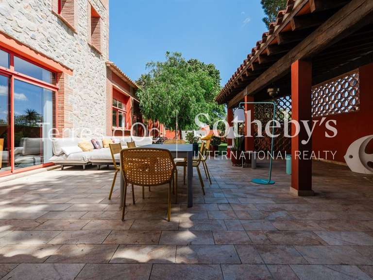 Maison Torreilles - 5 chambres - 680m²