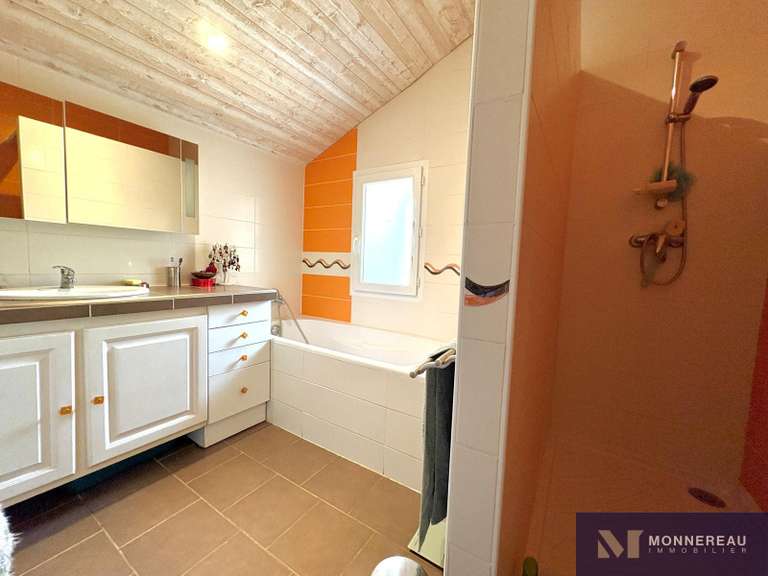 House Torsac - 4 bedrooms - 274m²