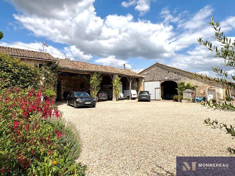 House Torsac - 4 bedrooms - 274m²