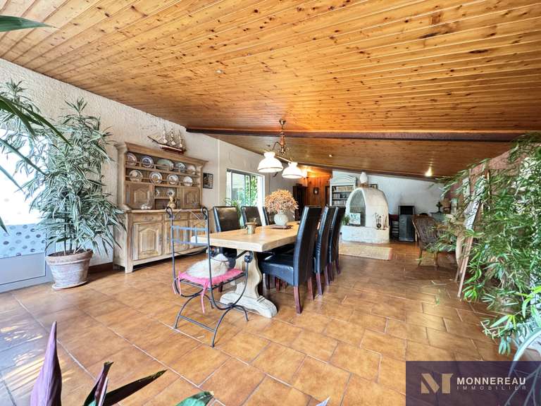 House Torsac - 4 bedrooms - 274m²
