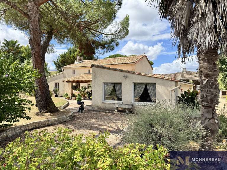 House Torsac - 4 bedrooms - 274m²