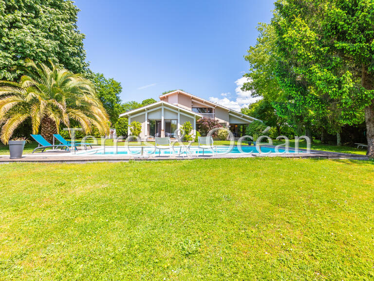 Maison Tosse - 6 chambres - 301m²