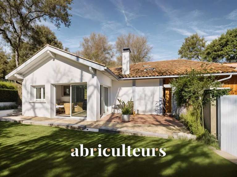 House Tosse - 8 bedrooms - 295m²
