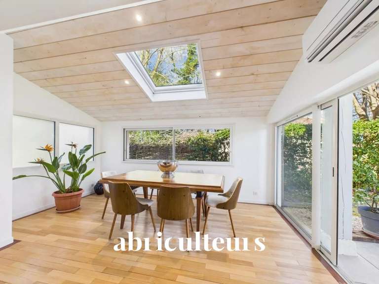 House Tosse - 8 bedrooms - 295m²