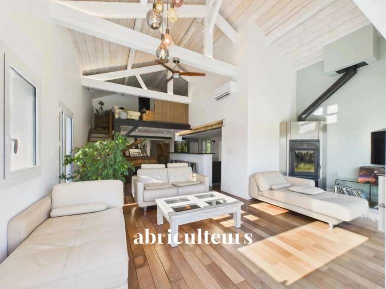 House Tosse - 8 bedrooms - 295m²