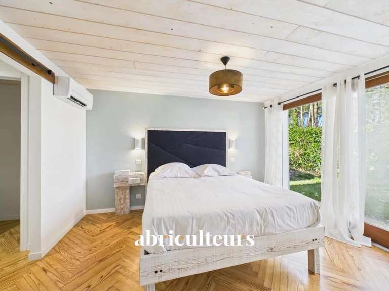 House Tosse - 8 bedrooms - 295m²