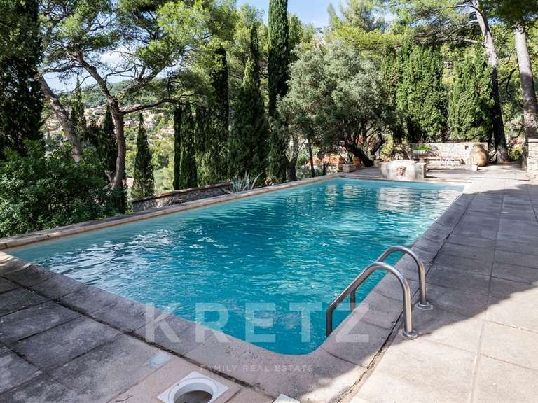 Maison Toulon - 8 chambres - 322m²
