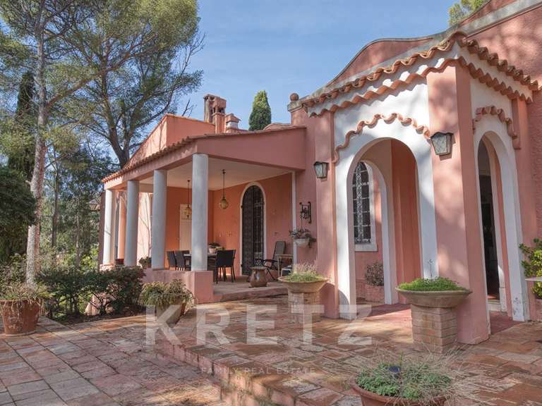 Maison Toulon - 8 chambres - 322m²
