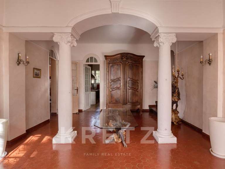 Maison Toulon - 8 chambres - 322m²