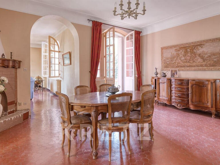 House Toulon - 8 bedrooms - 322m²