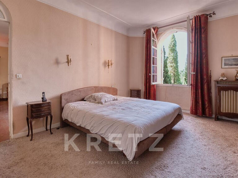 House Toulon - 8 bedrooms - 322m²
