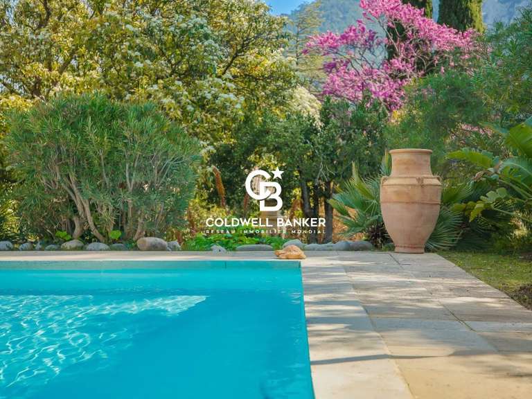 Maison Toulon - 8 chambres - 524m²