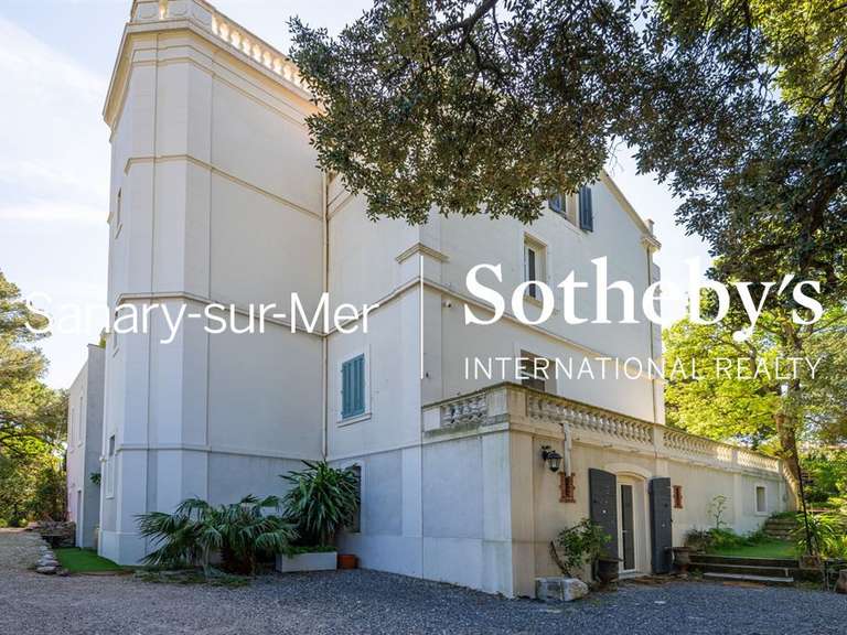 Maison Toulon - 8 chambres - 750m²