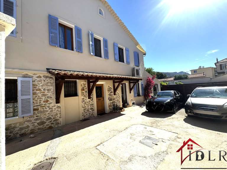 House Toulon - 5 bedrooms - 111m²