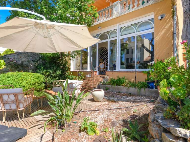 Maison Toulon - 5 chambres - 186m²