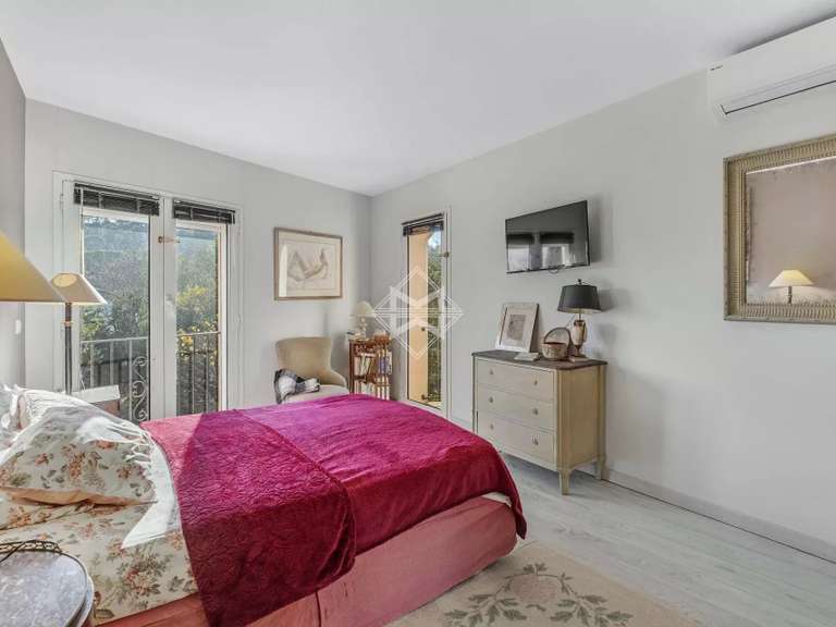 Villa Toulon - 5 bedrooms - 300m²