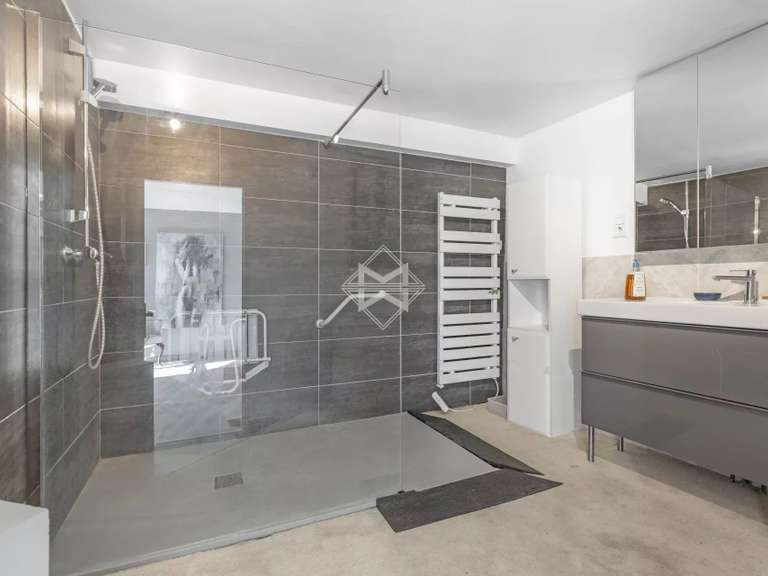 Villa Toulon - 5 bedrooms - 300m²