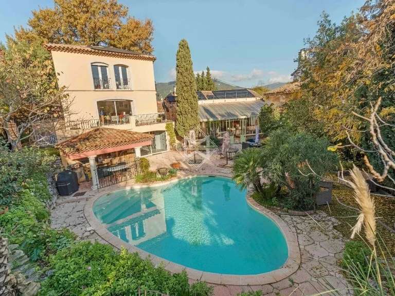 Villa Toulon - 5 bedrooms - 300m²