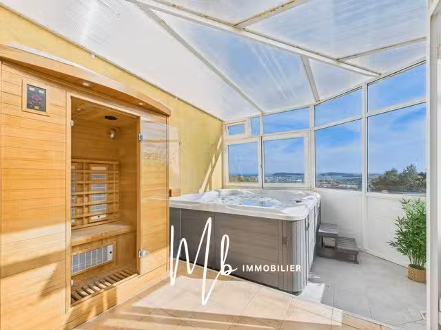 Villa avec Vue sur mer Toulon - 6 chambres - 304m²