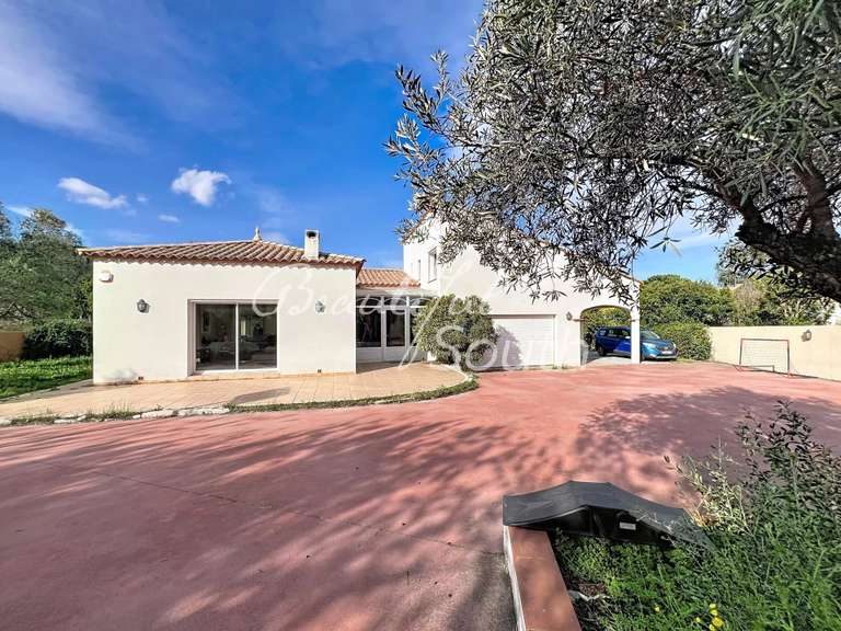 Maison Toulouges - 7 chambres - 283m²