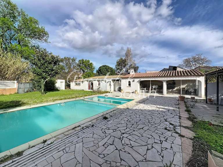 Maison Toulouges - 7 chambres - 283m²