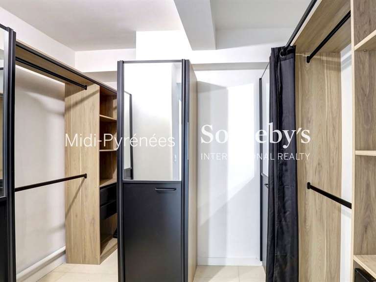 Apartment Toulouse - 5 bedrooms - 218m²