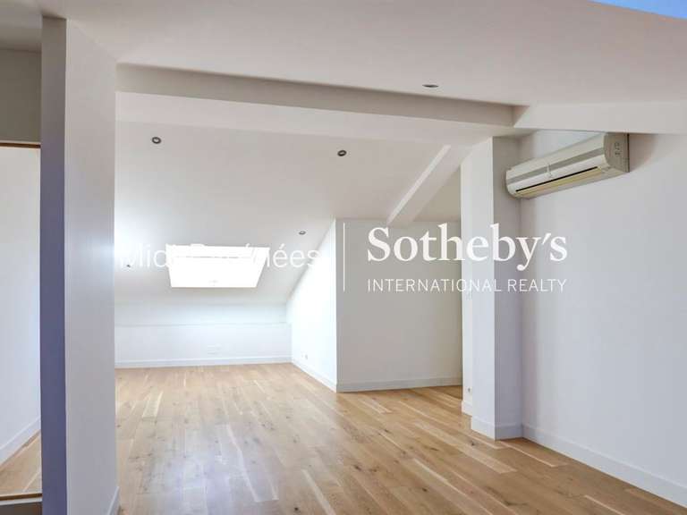 Apartment Toulouse - 5 bedrooms - 218m²