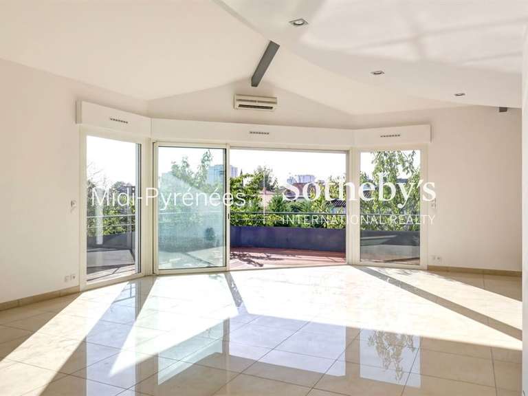 Apartment Toulouse - 5 bedrooms - 218m²