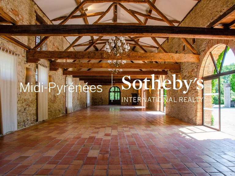 Château Toulouse - 24 chambres - 1573m²