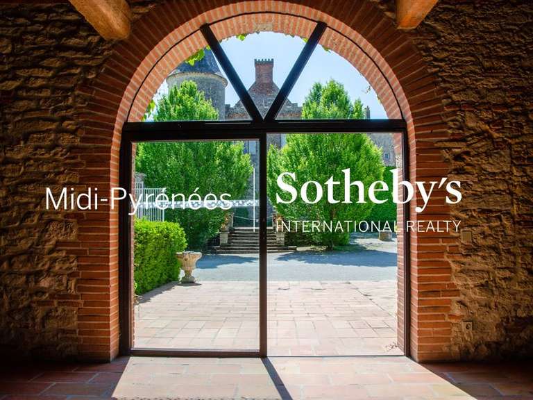 Château Toulouse - 24 chambres - 1573m²