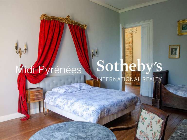 Château Toulouse - 24 chambres - 1573m²