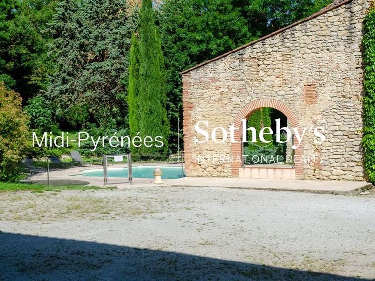 Château Toulouse - 24 chambres - 1573m²