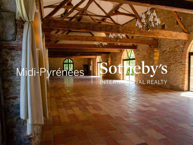 Château Toulouse - 24 chambres - 1573m²