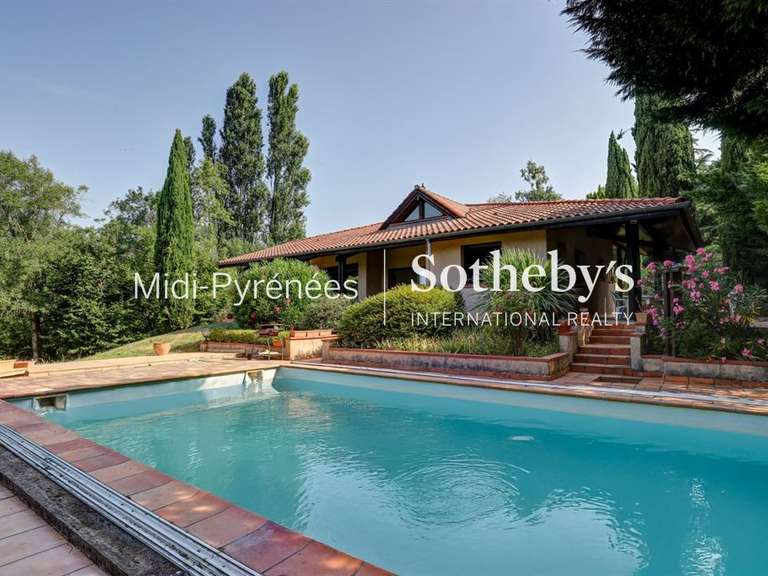 House Toulouse - 2 bedrooms - 213m²