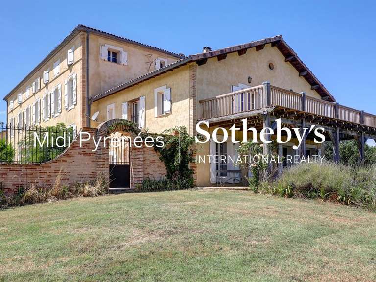 Maison Toulouse - 11 chambres - 728m²