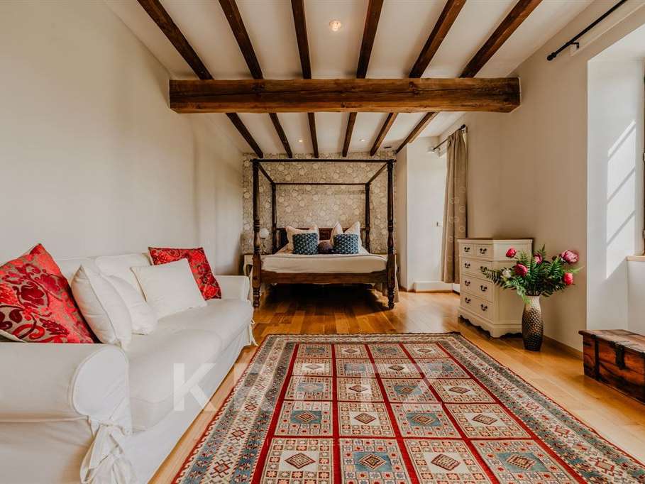 House Toulouse