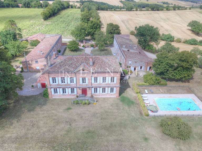 Propriété Toulouse - 13 chambres - 750m²