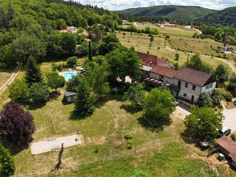 Maison Tour-de-Faure - 12 chambres - 430m²