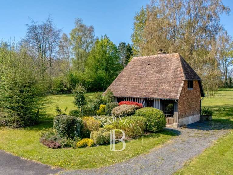Maison Tourgéville - 9 chambres - 500m²