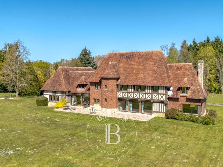 Maison Tourgéville - 9 chambres - 500m²