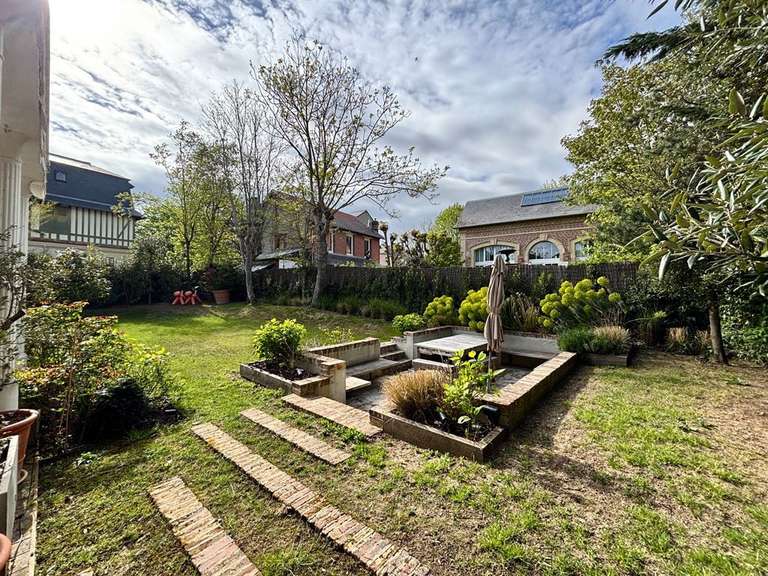 Maison Tourgéville - 6 chambres - 180m²