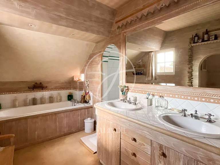 Maison Tourmignies - 5 chambres - 280m²