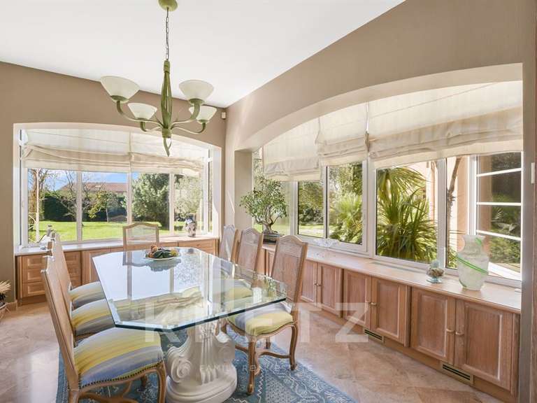 Maison Tournefeuille - 5 chambres - 330m²