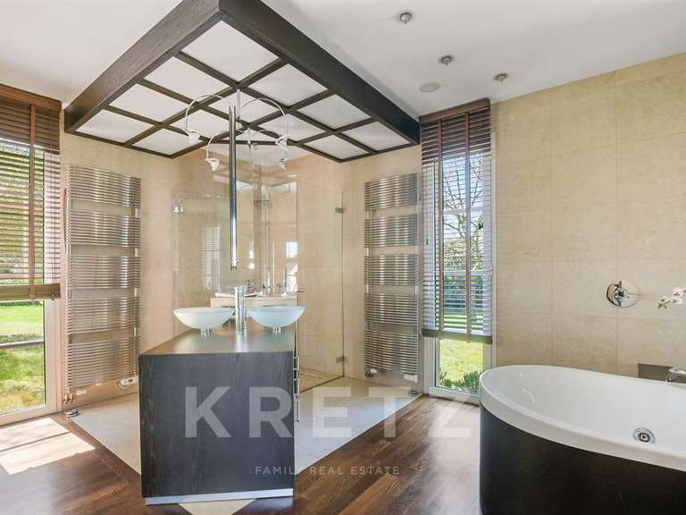 Maison Tournefeuille - 5 chambres - 330m²